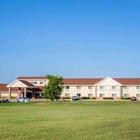 Rodeway Inn Hesston Extérieur photo