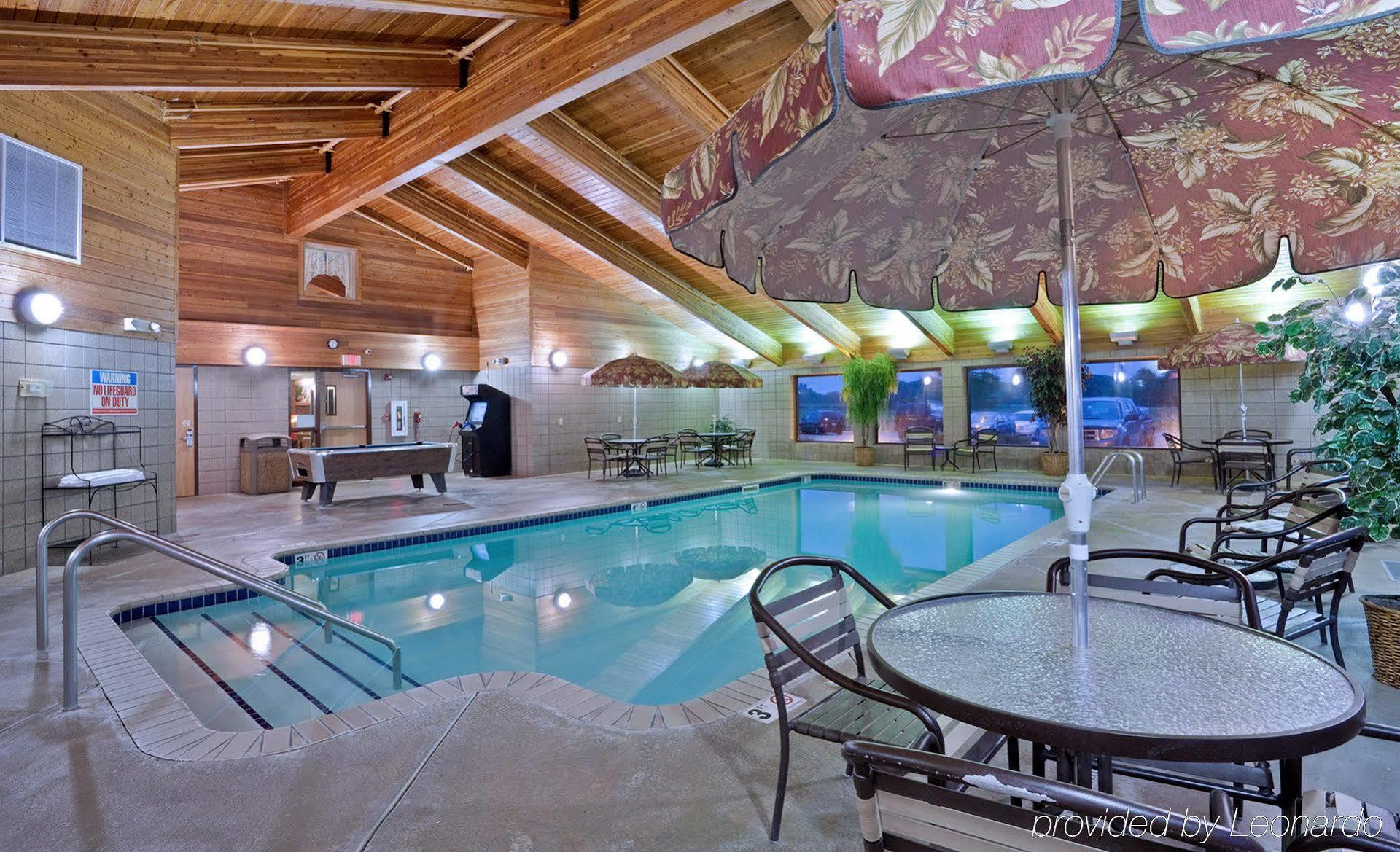 Rodeway Inn Hesston Extérieur photo