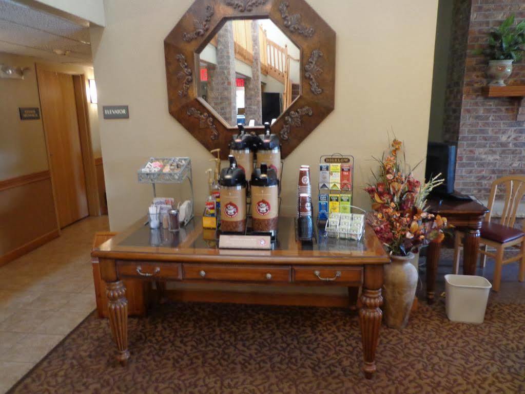 Rodeway Inn Hesston Extérieur photo